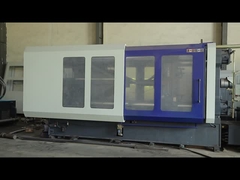 Horizontale Kunststoffspritzgießmaschine zur Herstellung von 20-Liter-Farbbehältern
